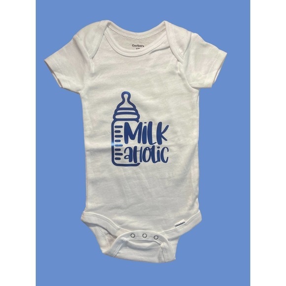 MILK-AHOLIC|INFANT ONESIES®|‎ CREEPER| 6-9 MO| GIFT| FUNNY| BABY SHOWER NEW - Picture 1 of 5